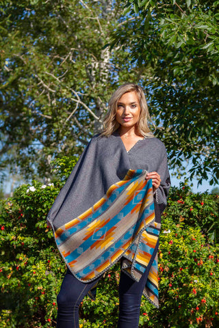 Native wool poncho (PNC-K/GR)