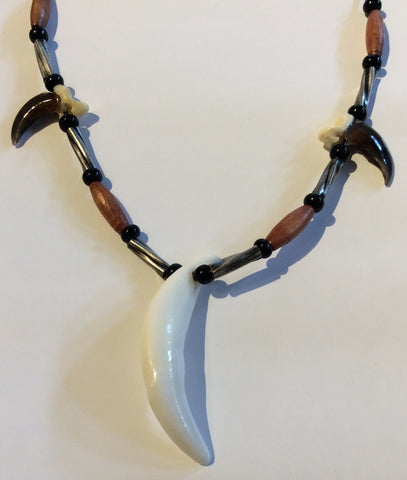 Coyote Tooth & Claw Necklace (CO)